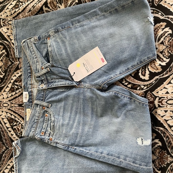 Levi’s Premium Flex 512 Slim Taper Jeans - Picture 8 of 9